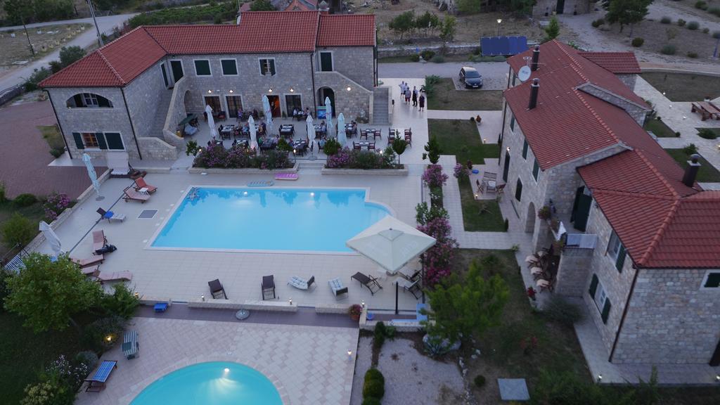 Pansion Skelin Hotel Drinovci Exterior foto