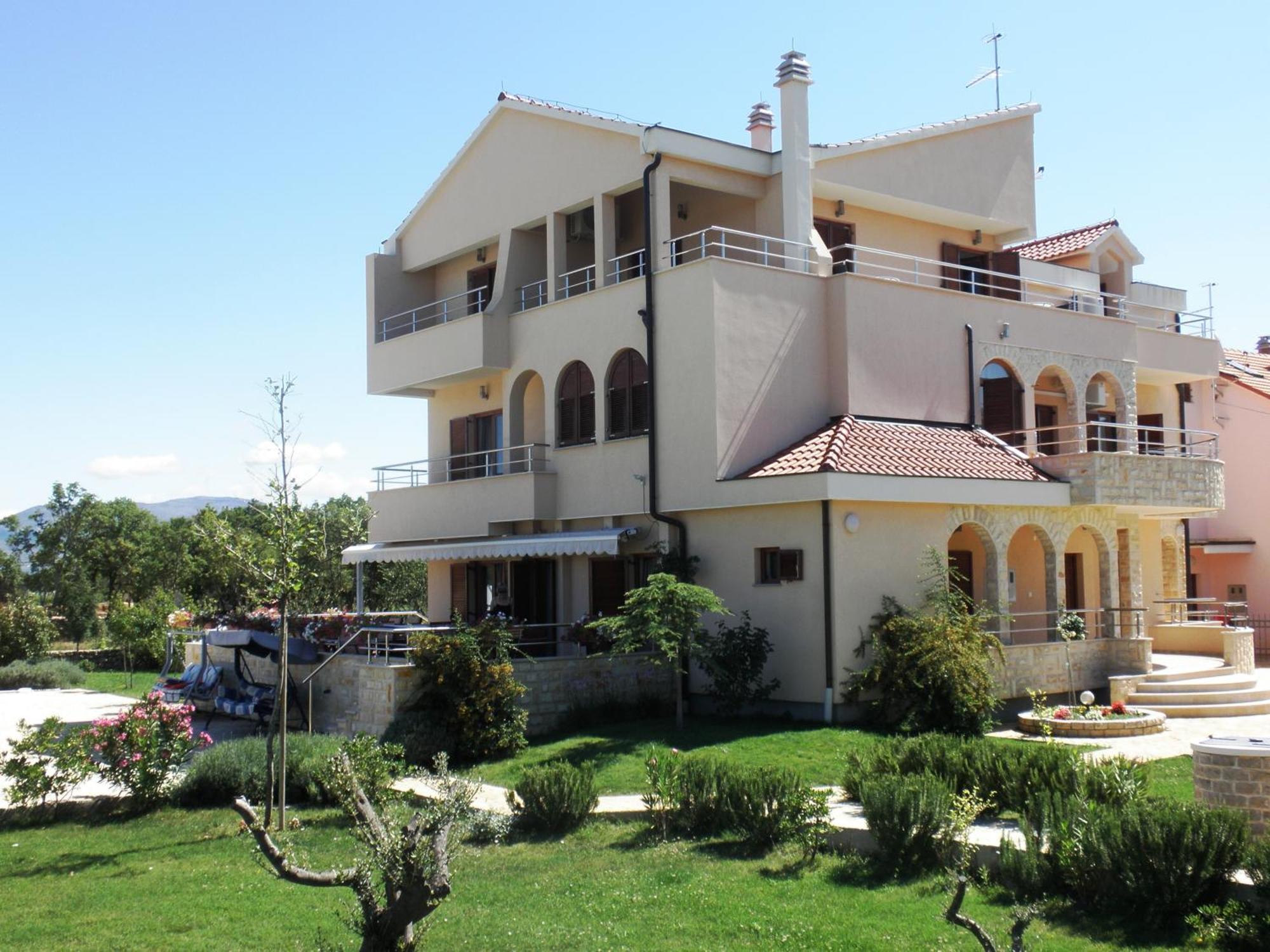 Pansion Skelin Hotel Drinovci Exterior foto