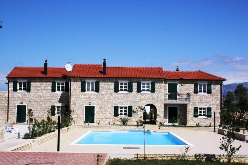 Pansion Skelin Hotel Drinovci Exterior foto